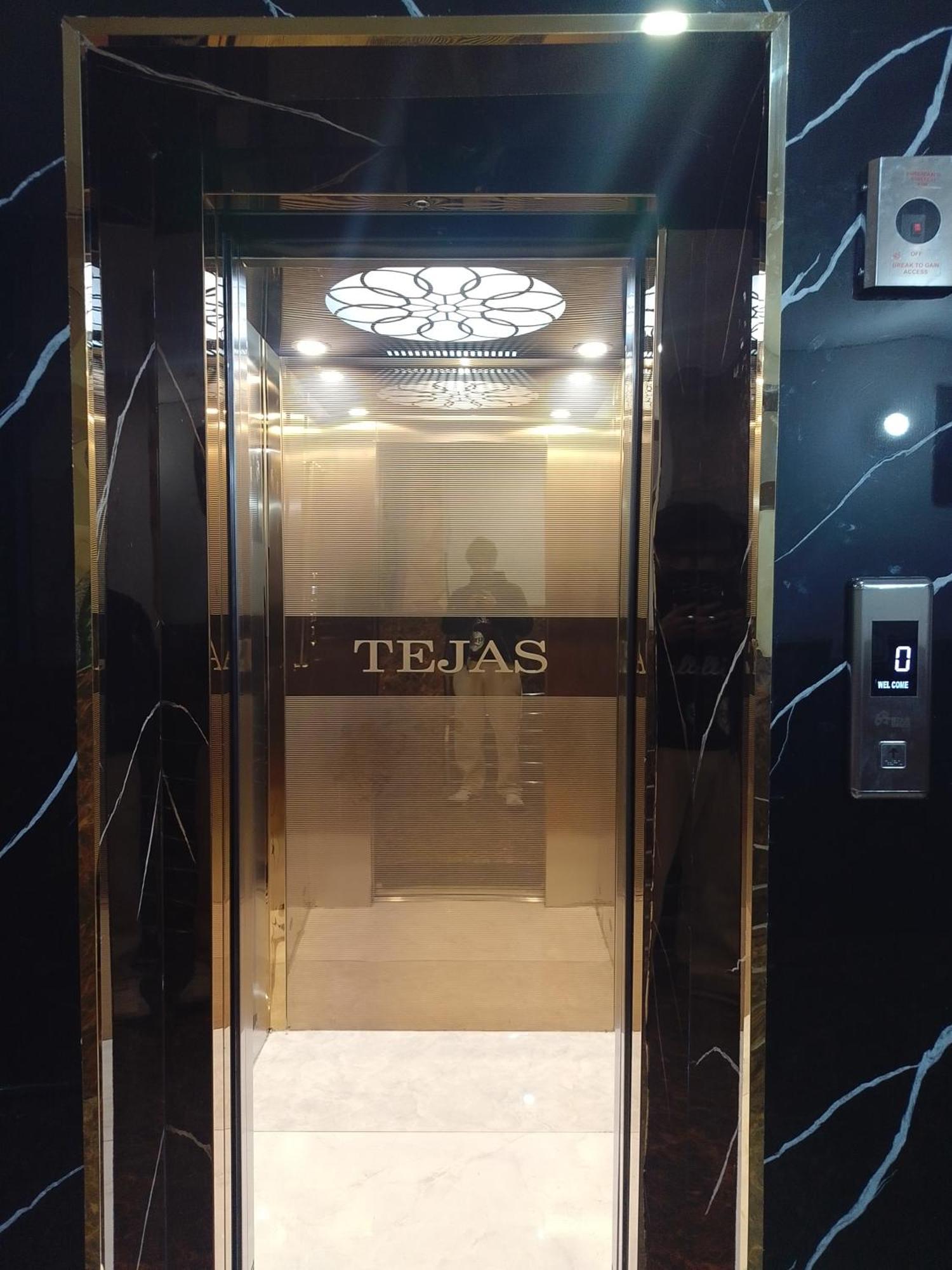 Tejas Dream 300 Meters From Golden Temple *